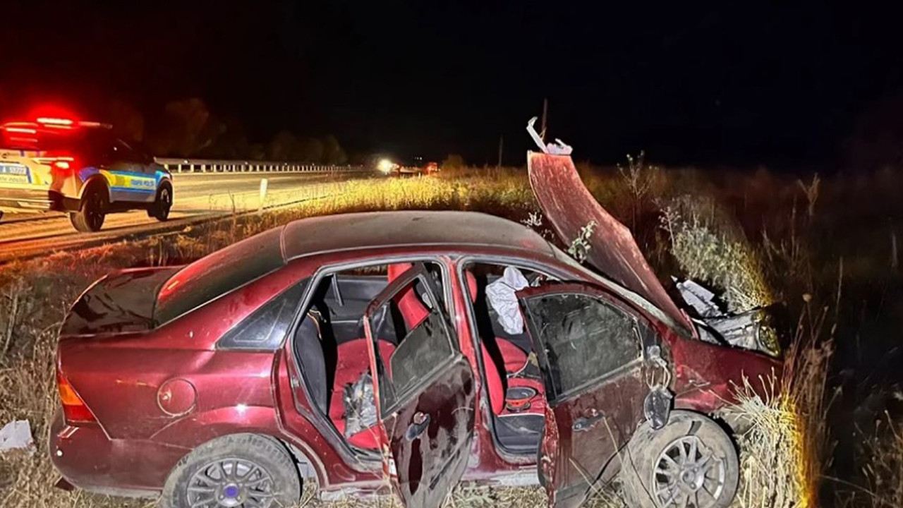 Yolcu otobüsü kamyona arkadan çarptı: 1 ölü, 7 yaralı