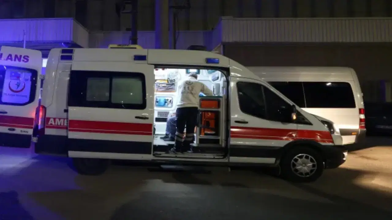 Güngören’de silahlı kavga: 1’i ağır 2 yaralı