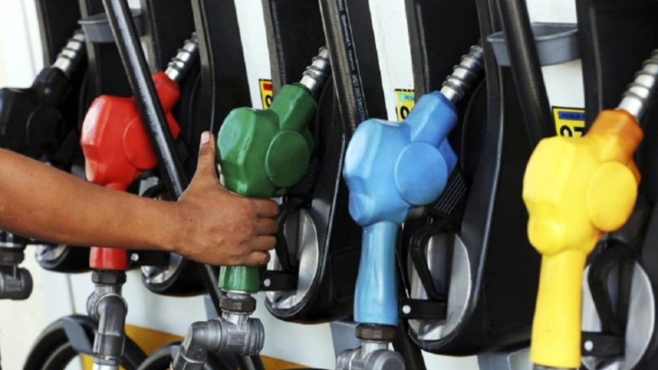 Benzine 12,34 mazota 13,75 LPG’ye 5,92 lira indirim yapacak karar belli oldu